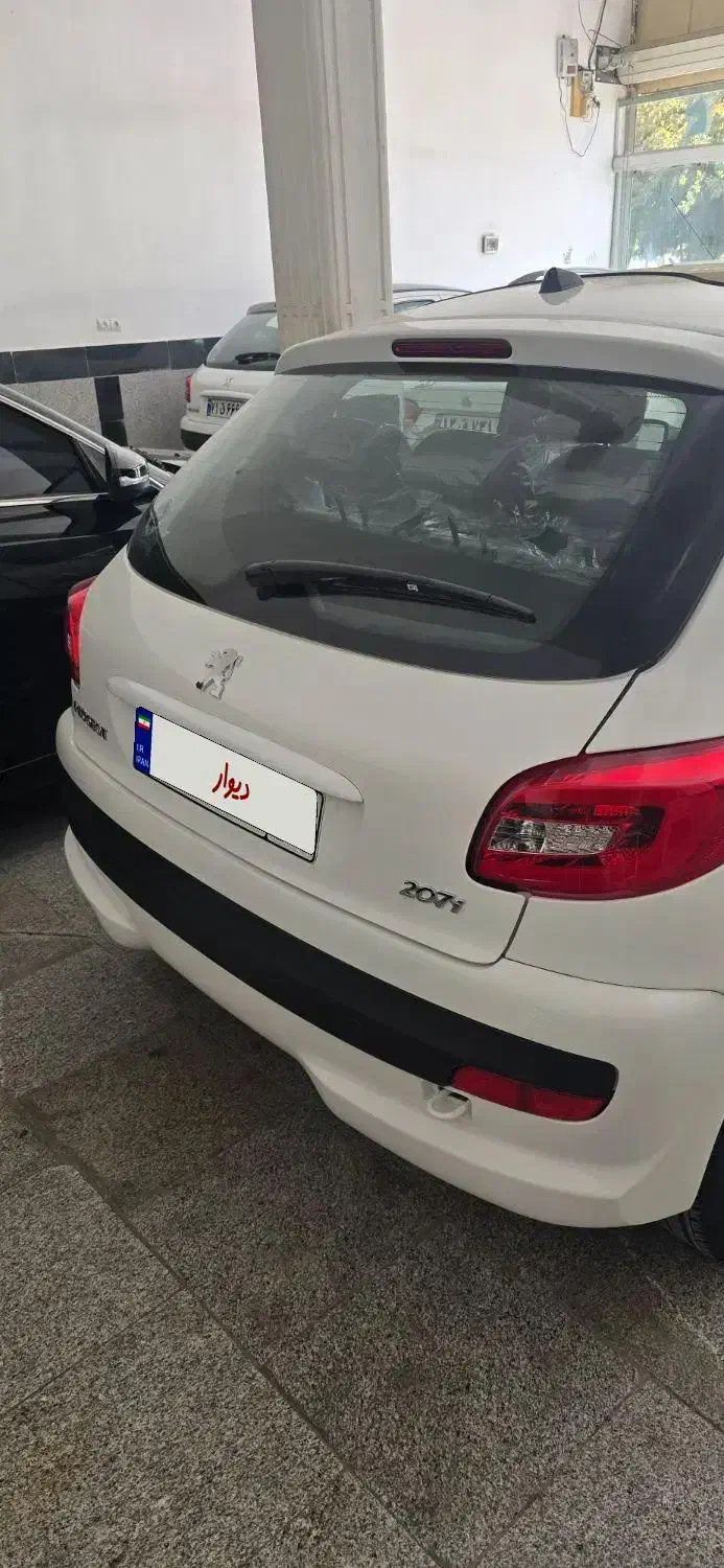پژو۲۰۷ اتومات سقف شیشه|خودرو سواری و وانت|کرج, حیدرآباد|دیوار