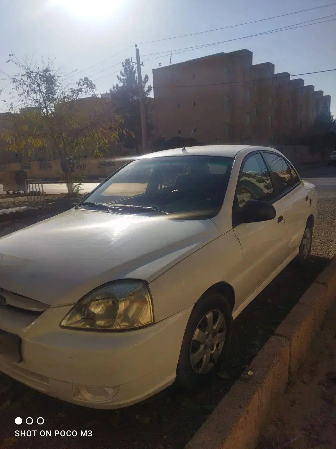 ریو۸۴ سفید|خودرو سواری و وانت|قزوین, |دیوار