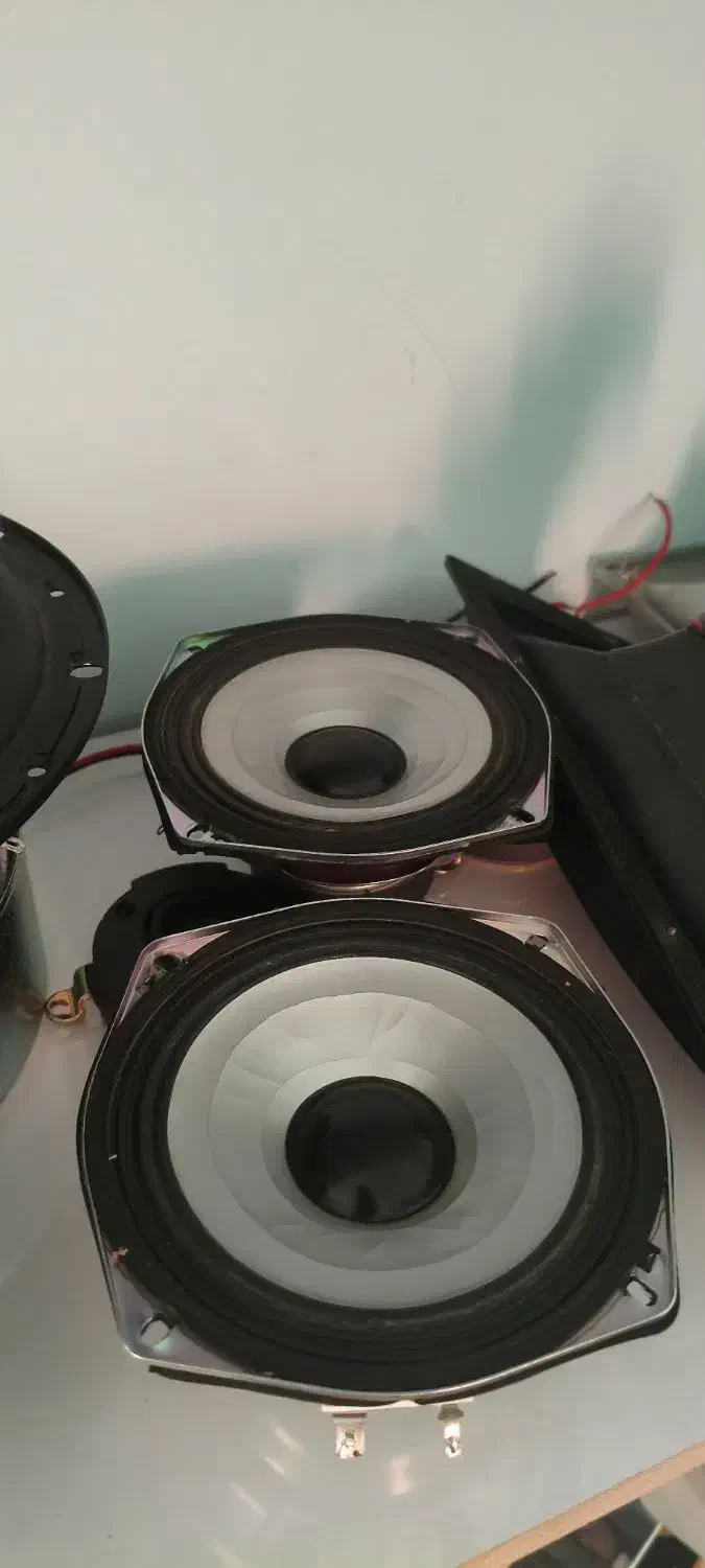 باکس اسپیکر با طرح بسیار عالی|سیستم صوتی خانگی|سمنان, |دیوار