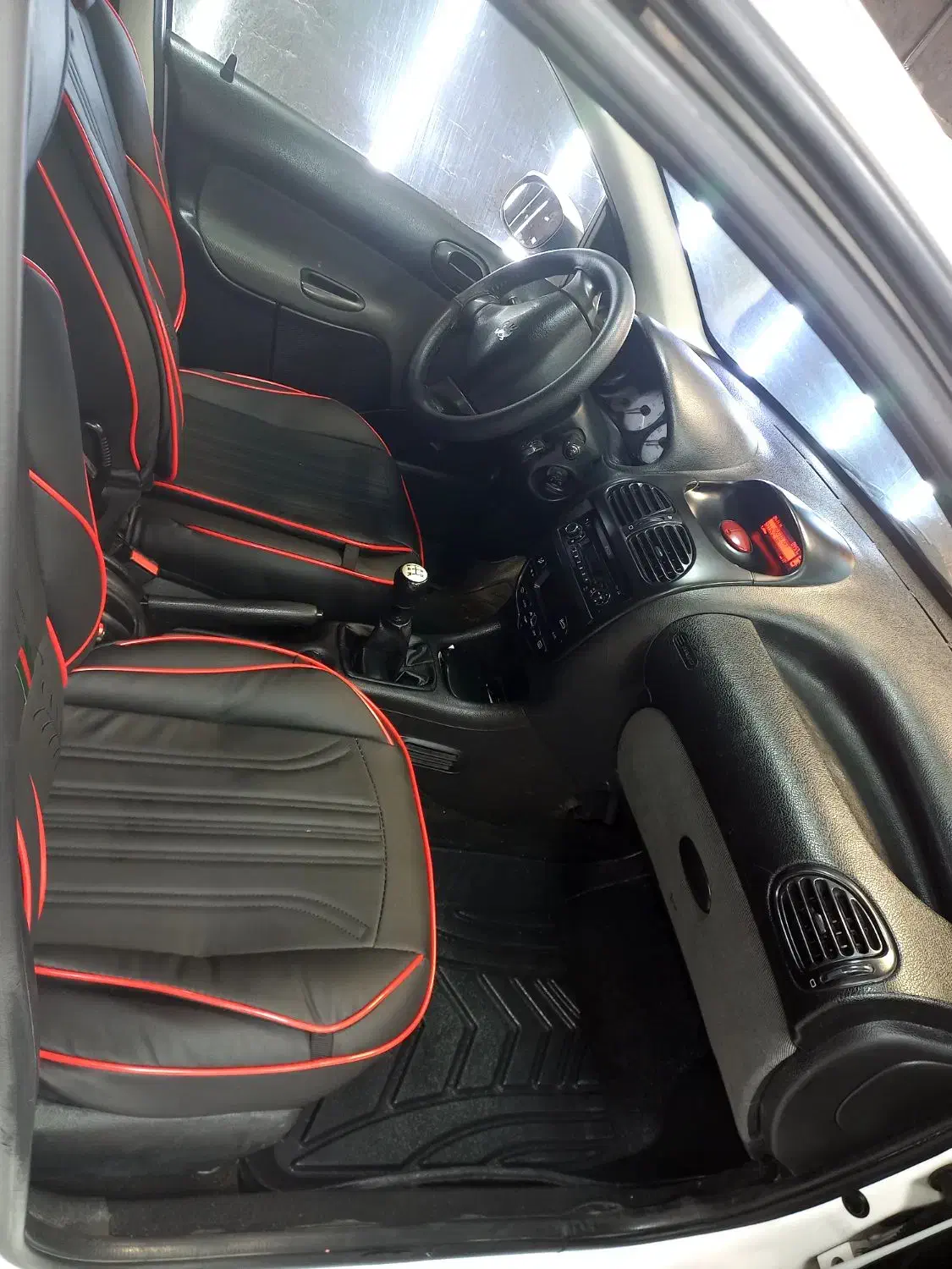 ۲۰۶ اس دی مدل ۹۷ V8|خودرو سواری و وانت|ابهر, |دیوار