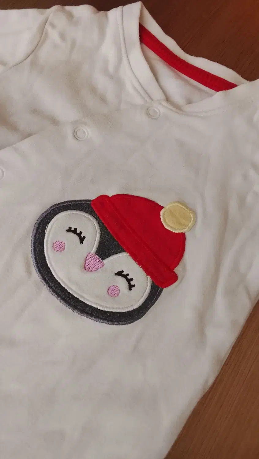 سرهمی نوزادی یلدایی قیمت مناسب|کفش و لباس بچه|قم, نیروگاه|دیوار