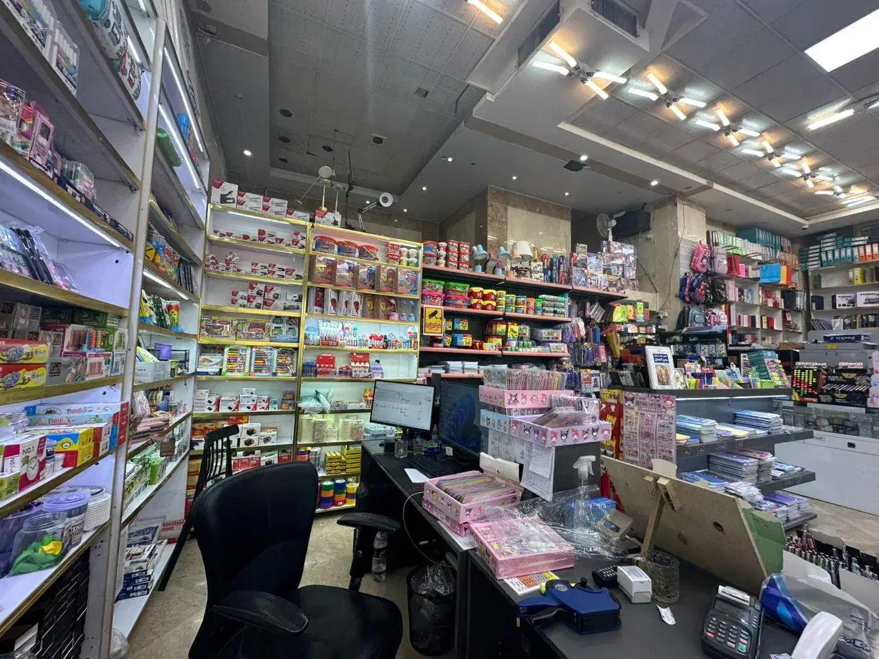 فروشنده لوازم تحریر|استخدام خدمات فروشگاه و رستوران|تهران, گلستان (شهرک راه آهن)|دیوار