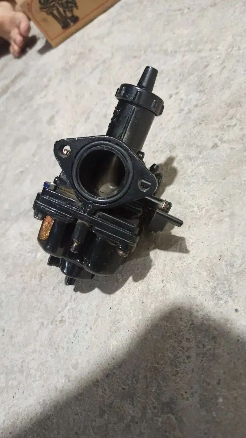 دو عدد کاربرات تقویت شده|قطعات یدکی و لوازم جانبی|کنار تخته و کمار, |دیوار