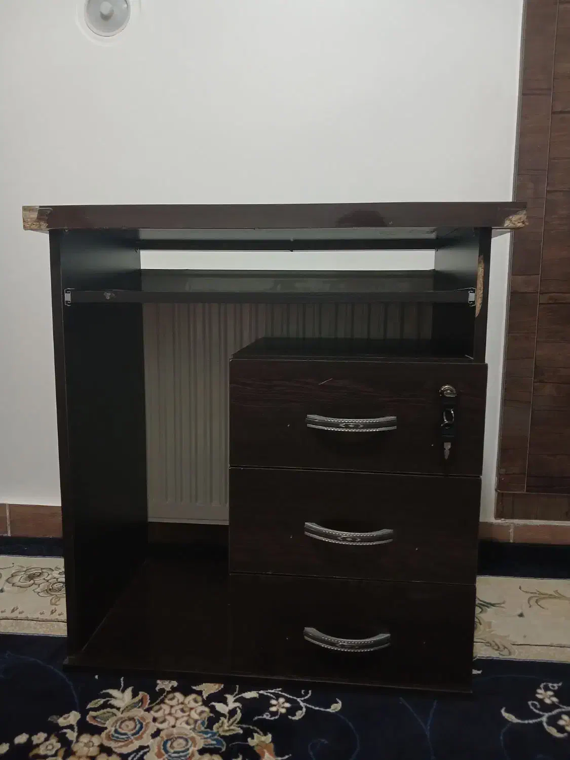 میز‌تحریر|میز تحریر و کامپیوتر|تویسرکان, |دیوار