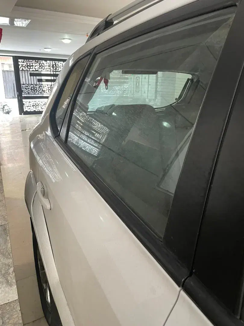 آخرین سال تولید ۲۷۰۰ سی سی ۶ سیلندر ۲۰۱۰|خودرو سواری و وانت|تهران, جنت‌آباد مرکزی|دیوار