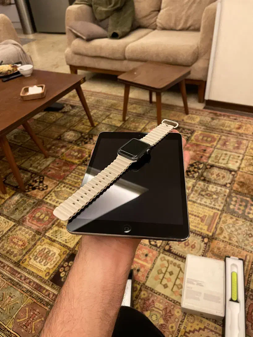 IPAD MINI 128gb و apple watch 2 nike 42mm|لوازم جانبی موبایل و تبلت|تهران, باغ فیض|دیوار