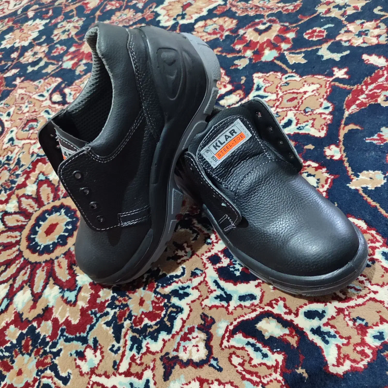 کفش کار|کیف، کفش، کمربند|سبزوار, باهنر|دیوار