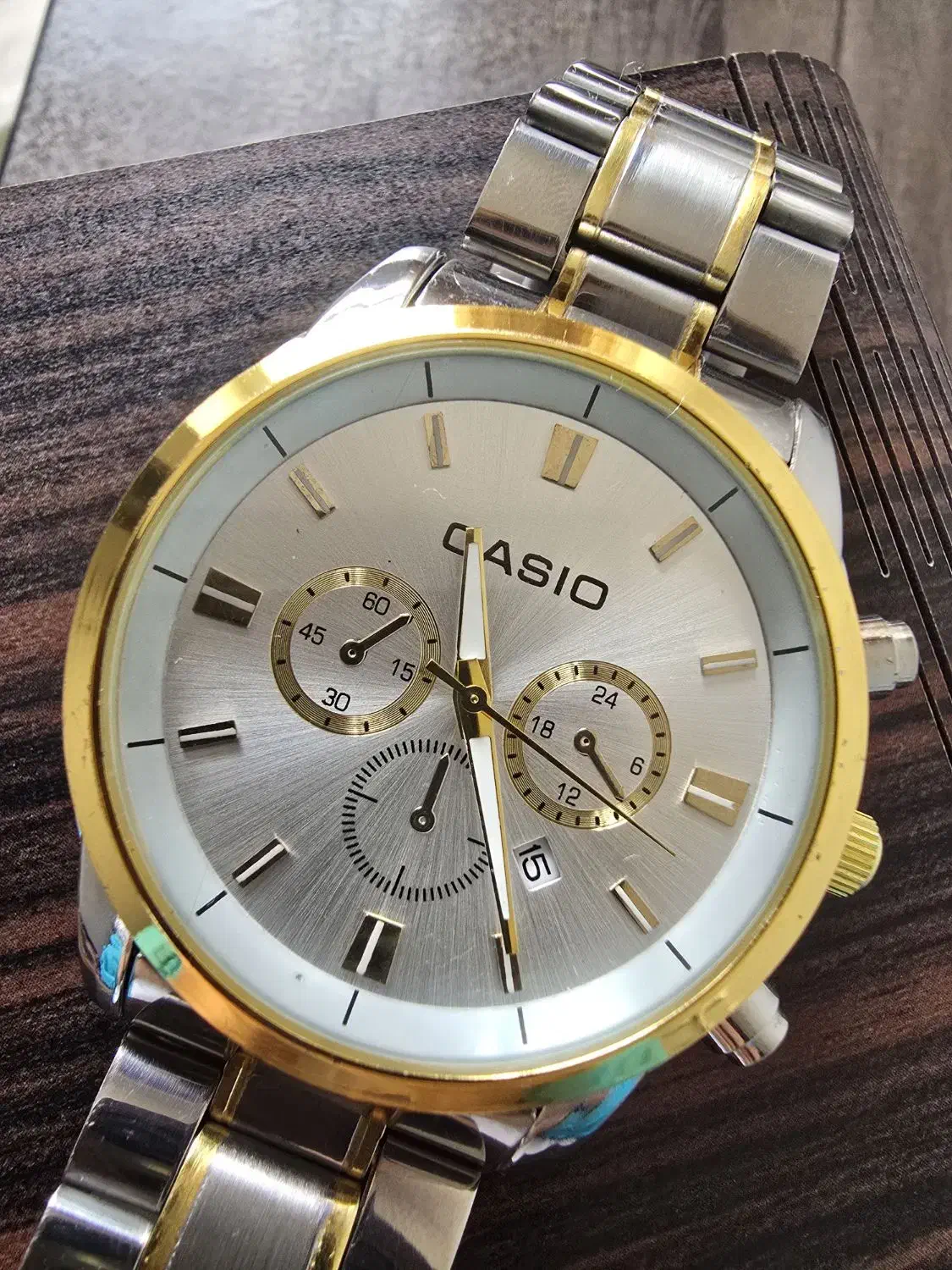 ساعت مناسب هدیه|ساعت|اصفهان, هزارجریب|دیوار