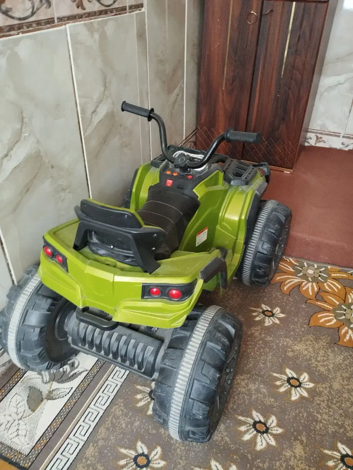 فلش خور|اسباب‌‌بازی|سرپل ذهاب, |دیوار