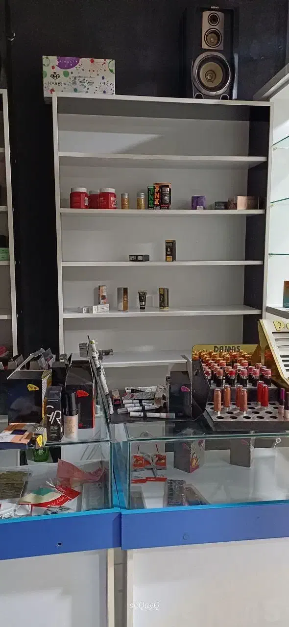 فروش ویترین وکمد برای دکور به قیمت عالی|بوفه، ویترین، کنسول|شهرکرد, |دیوار