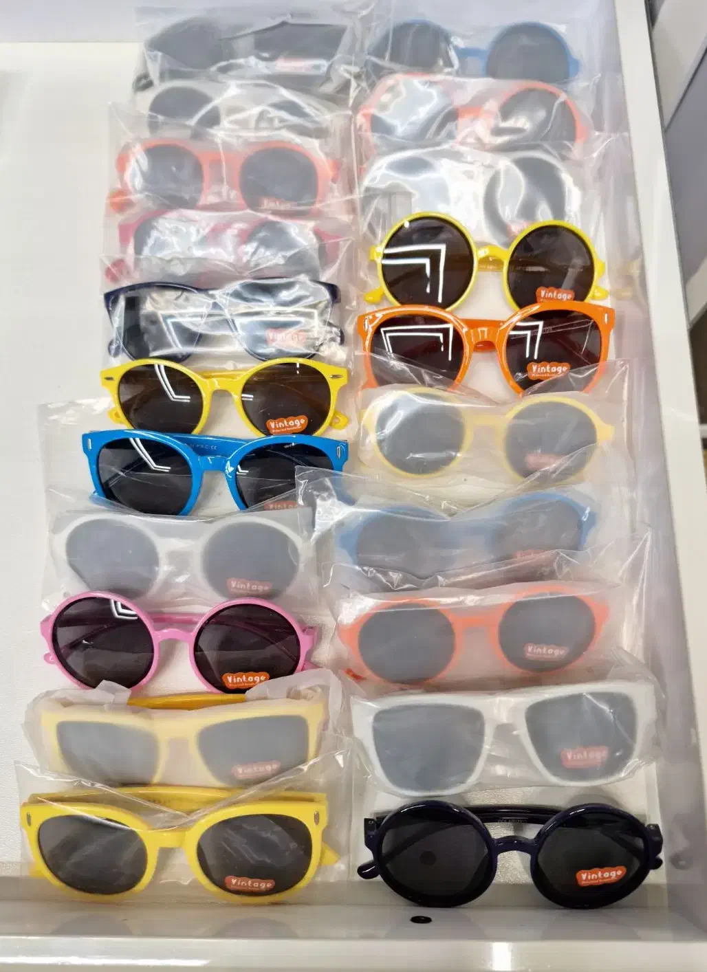 عینک آفتابی بچگانه|زیورآلات و اکسسوری|زنجان, |دیوار