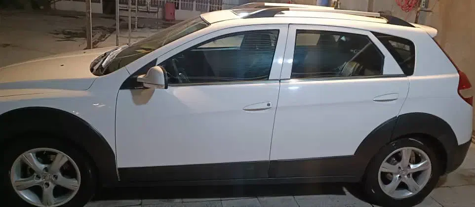 دانگ فنگ h30 کراس کم کار در حد صفر|خودرو سواری و وانت|کرمانشاه, |دیوار