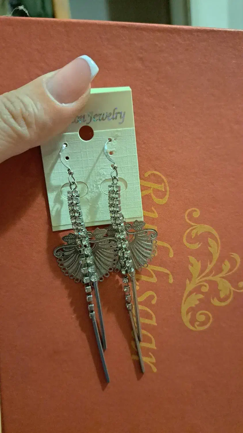 گوشوار و دستبند|بدلیجات|رشت, منظریه|دیوار