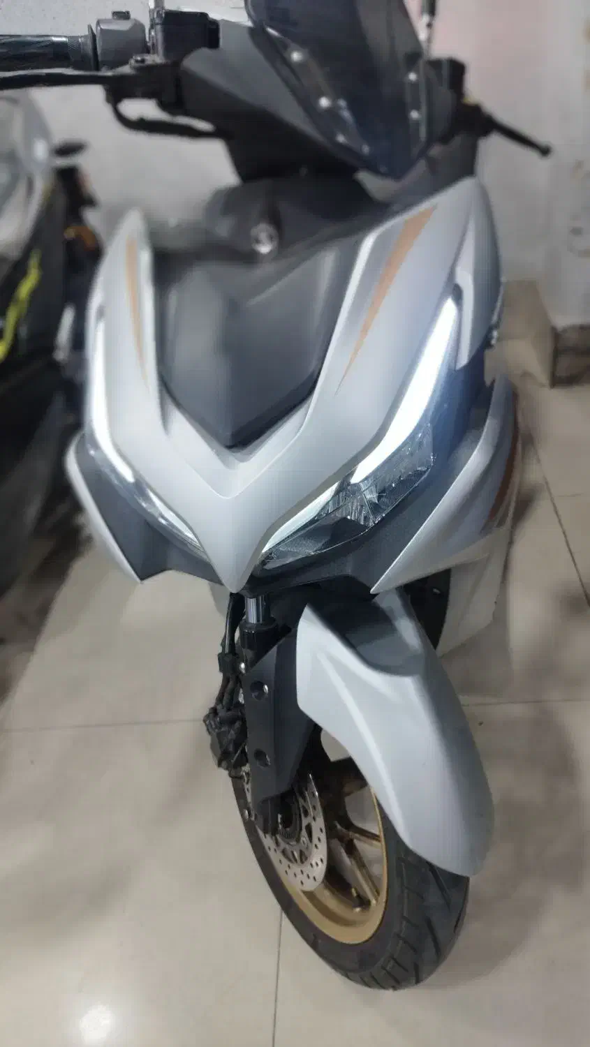 طرح آیروکس ۱۵۰ مدل ۴۰۲ آب خنک در حد صفر|موتورسیکلت|تهران, گمرک|دیوار