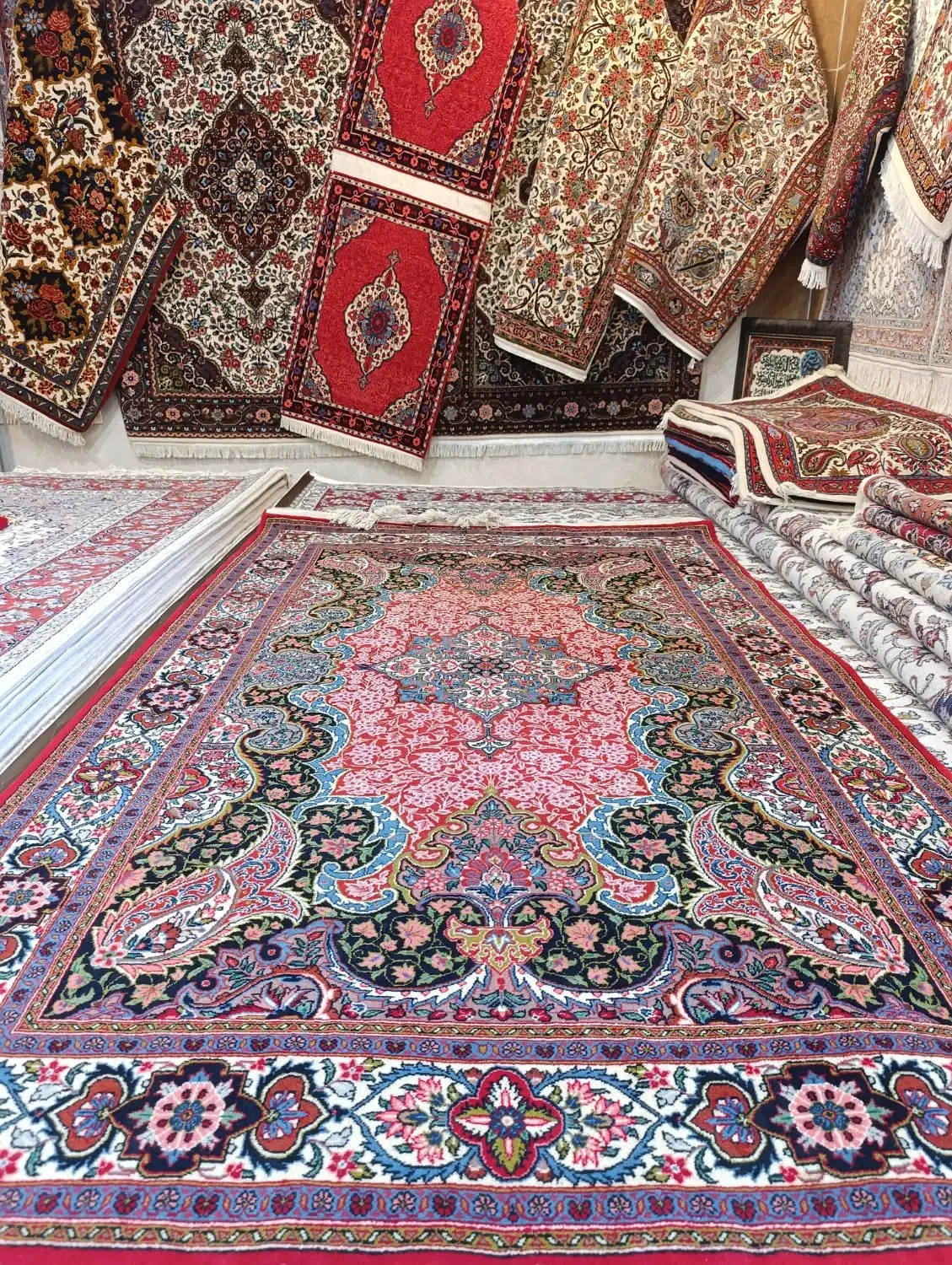 شهر فرش دستباف ملایر|فرش|ملایر, |دیوار