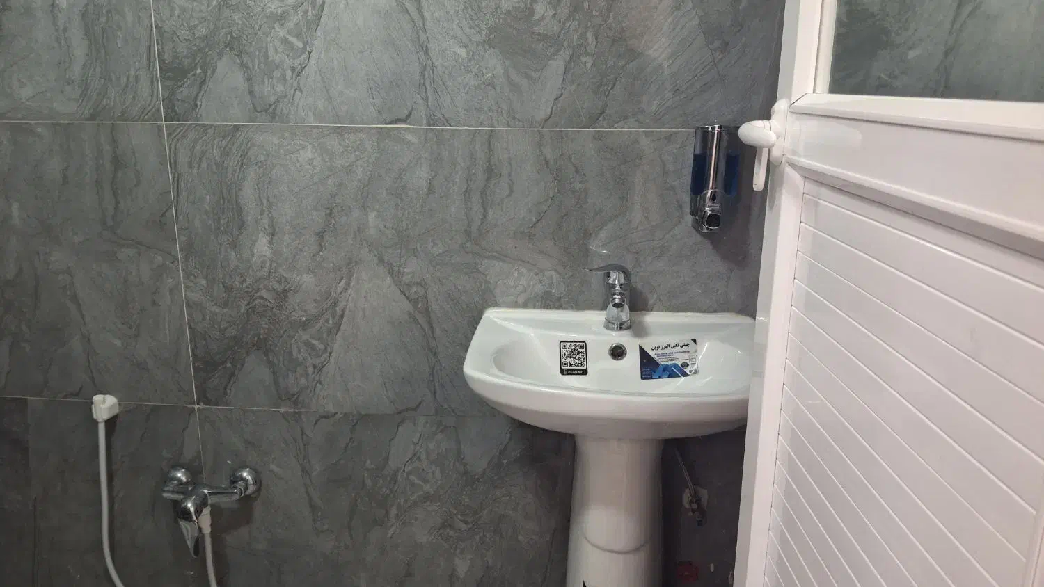 سوئیت نوساز|اجارهٔ کوتاه‌مدت آپارتمان و سوئیت|قم, میدان نو|دیوار