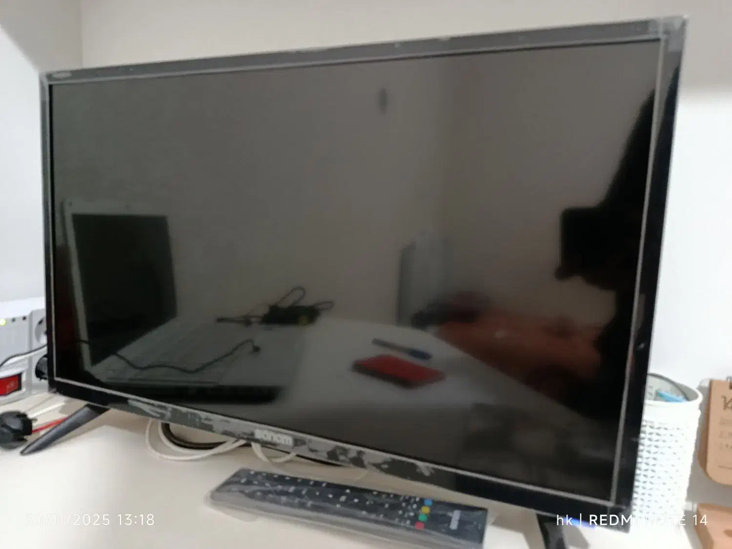 تلویزیون صنام ال ای دی ۲۴ اینچ|تلویزیون و پروژکتور|بادرود, |دیوار