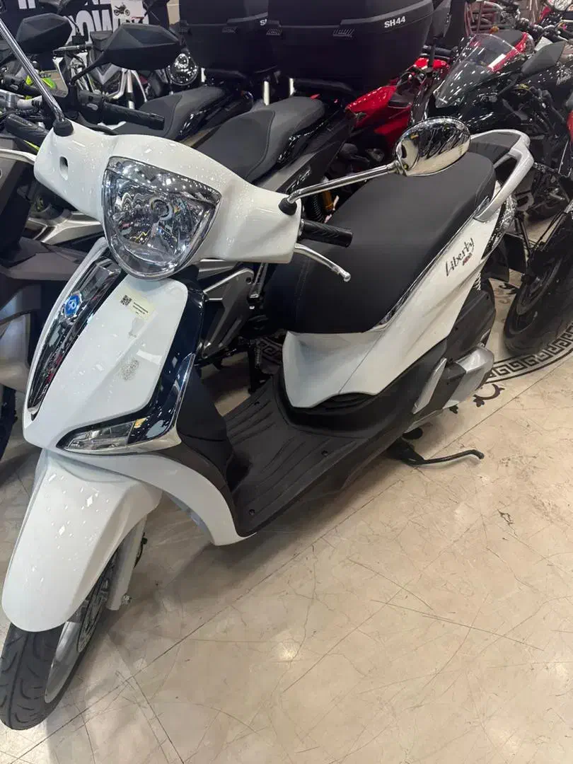 لیبرتی ۱۵۰ پیاجیو|موتورسیکلت|کن, |دیوار