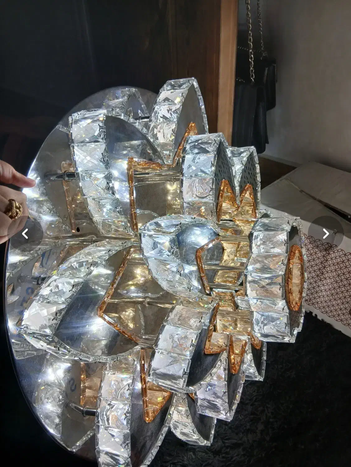 لوستر گلبرگی خاص و زیبا|لوستر و چراغ آویز|تهران, خزانه|دیوار