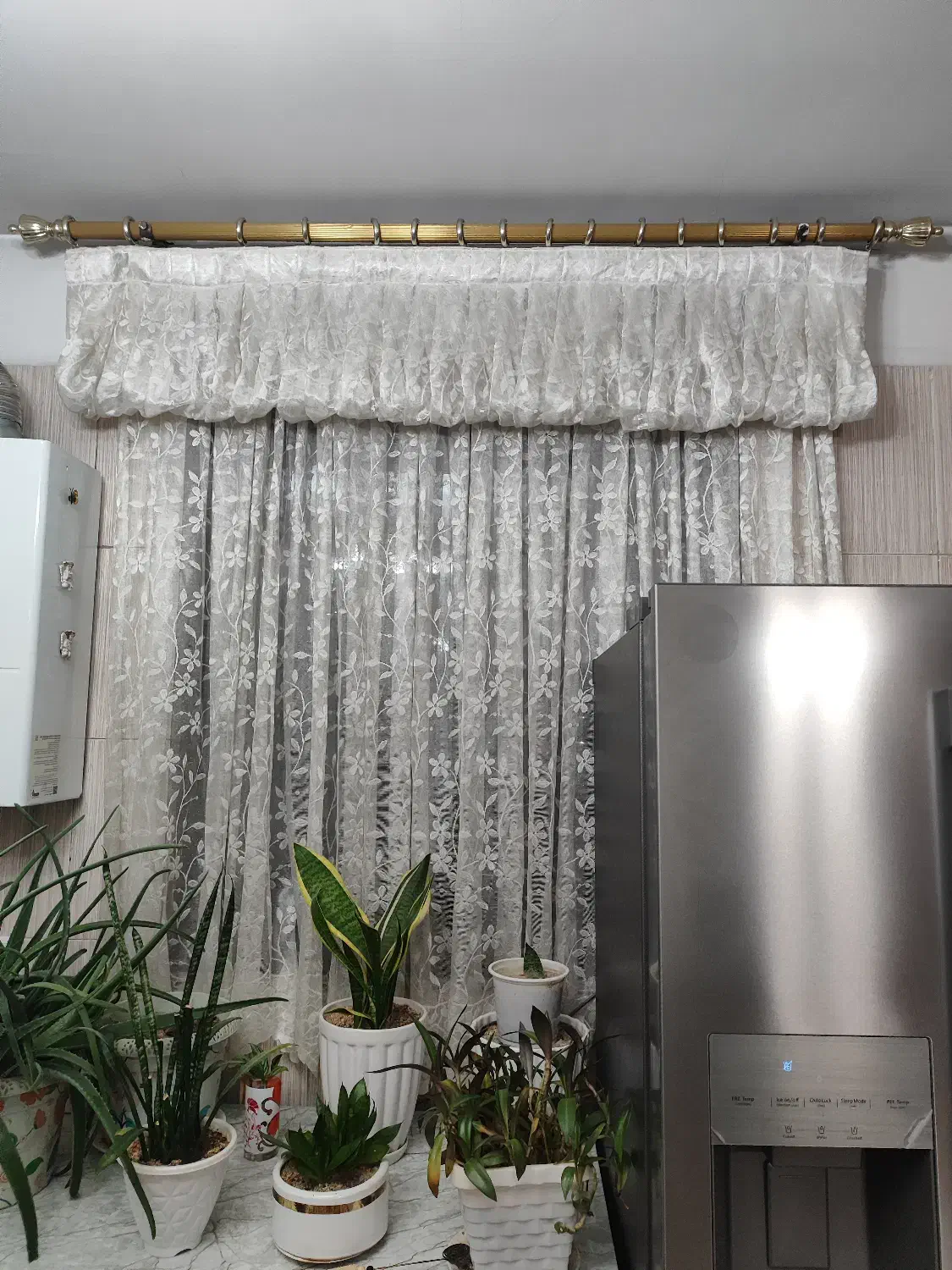 قالیچه جنس خوب وپرده آشپزخانه|فرش|قرچک, مهدیه|دیوار