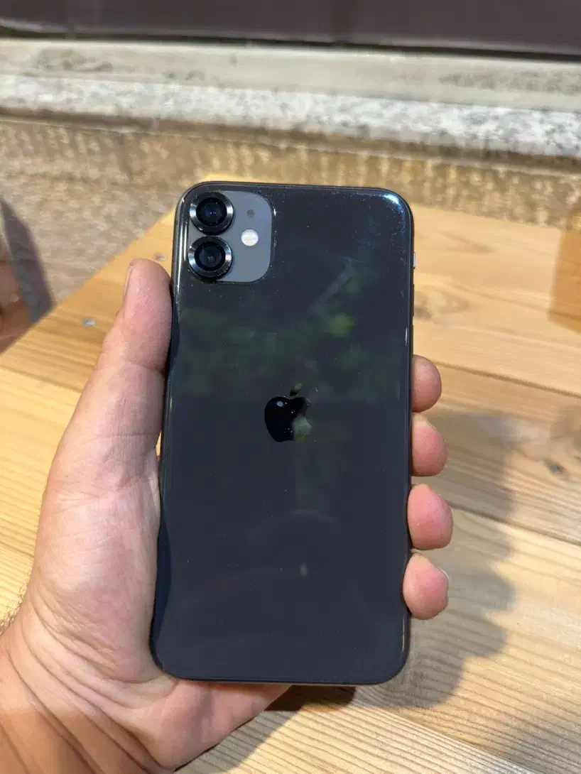 ایفون ۱۱ نرمال ۱۲۸ مشکی|موبایل|تهران, نیاوران|دیوار