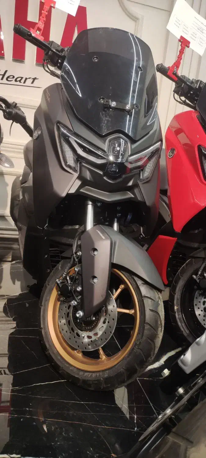 nmax 155 Yamaha|موتورسیکلت|شیراز, شیشه‌گری|دیوار