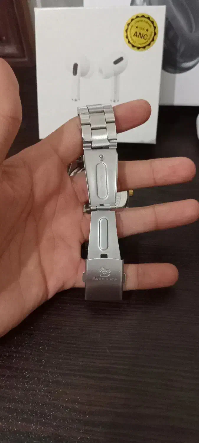 ساعت مچی مجلسی|ساعت|گنبد کاووس, |دیوار