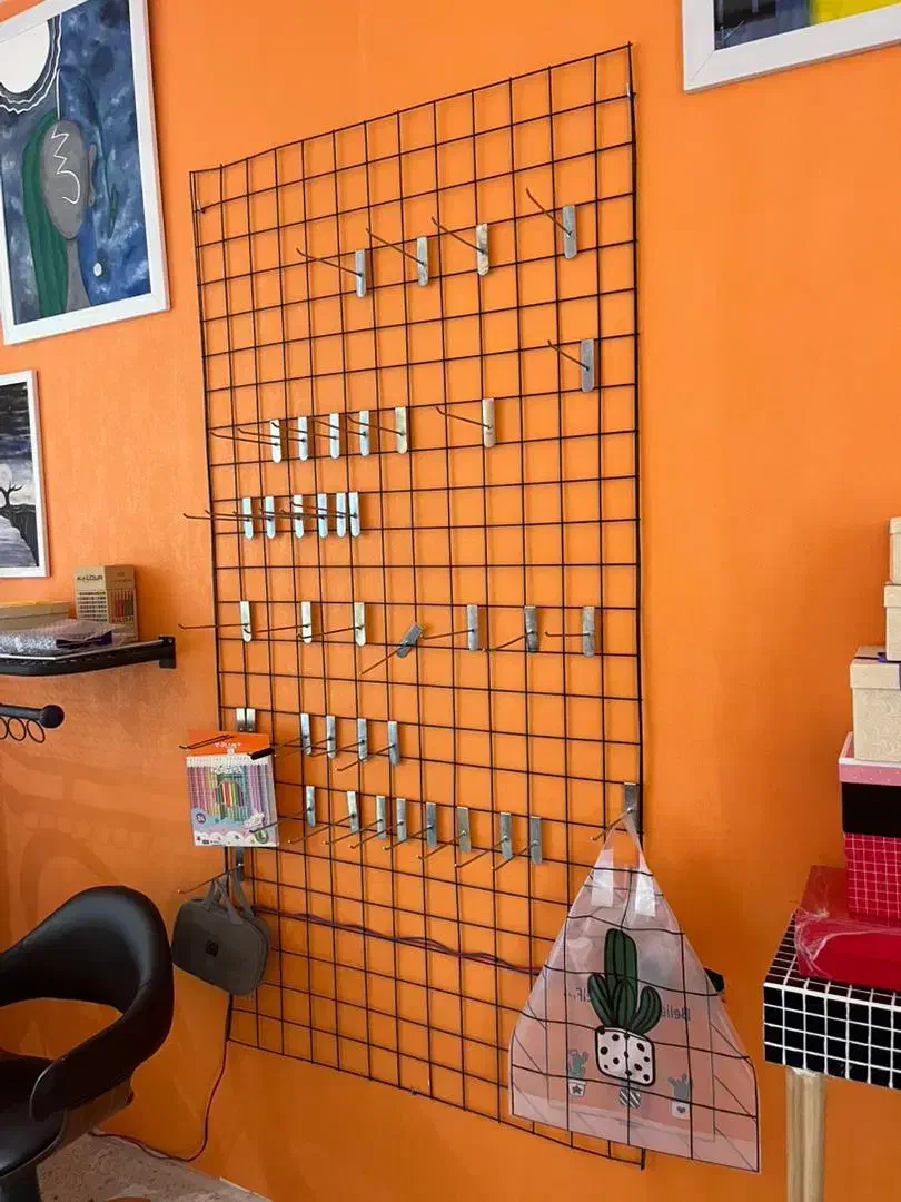 رگال دست دوم|کتابخانه، شلف، قفسههای دیواری|اصفهان, باغ زرشک|دیوار