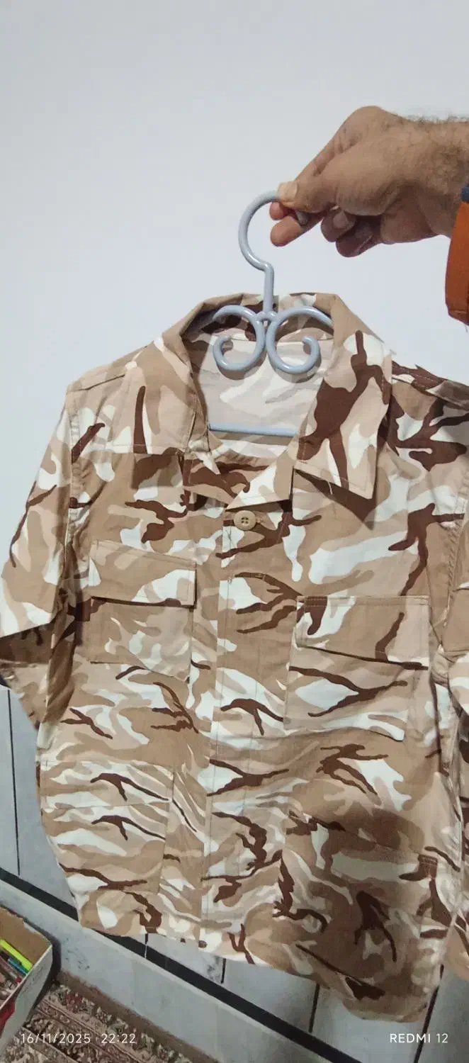 دو دست لباس سربازی|لباس|زابل, |دیوار