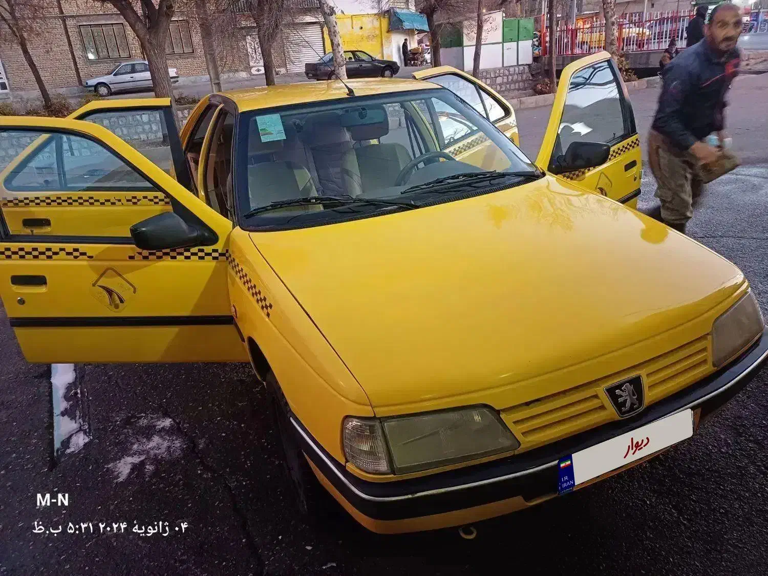 تاکسی پژو ۴۰۵ مدل ۱۴۰۰|خودرو سواری و وانت|بروجرد, |دیوار