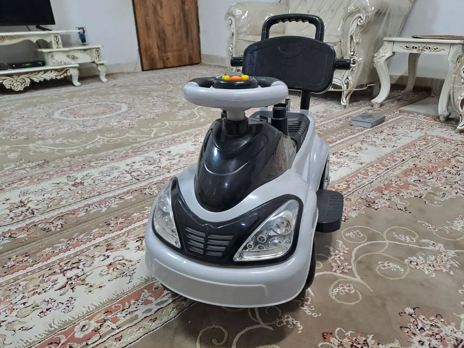 ماشین کودک|اسباببازی|کهریزک, |دیوار