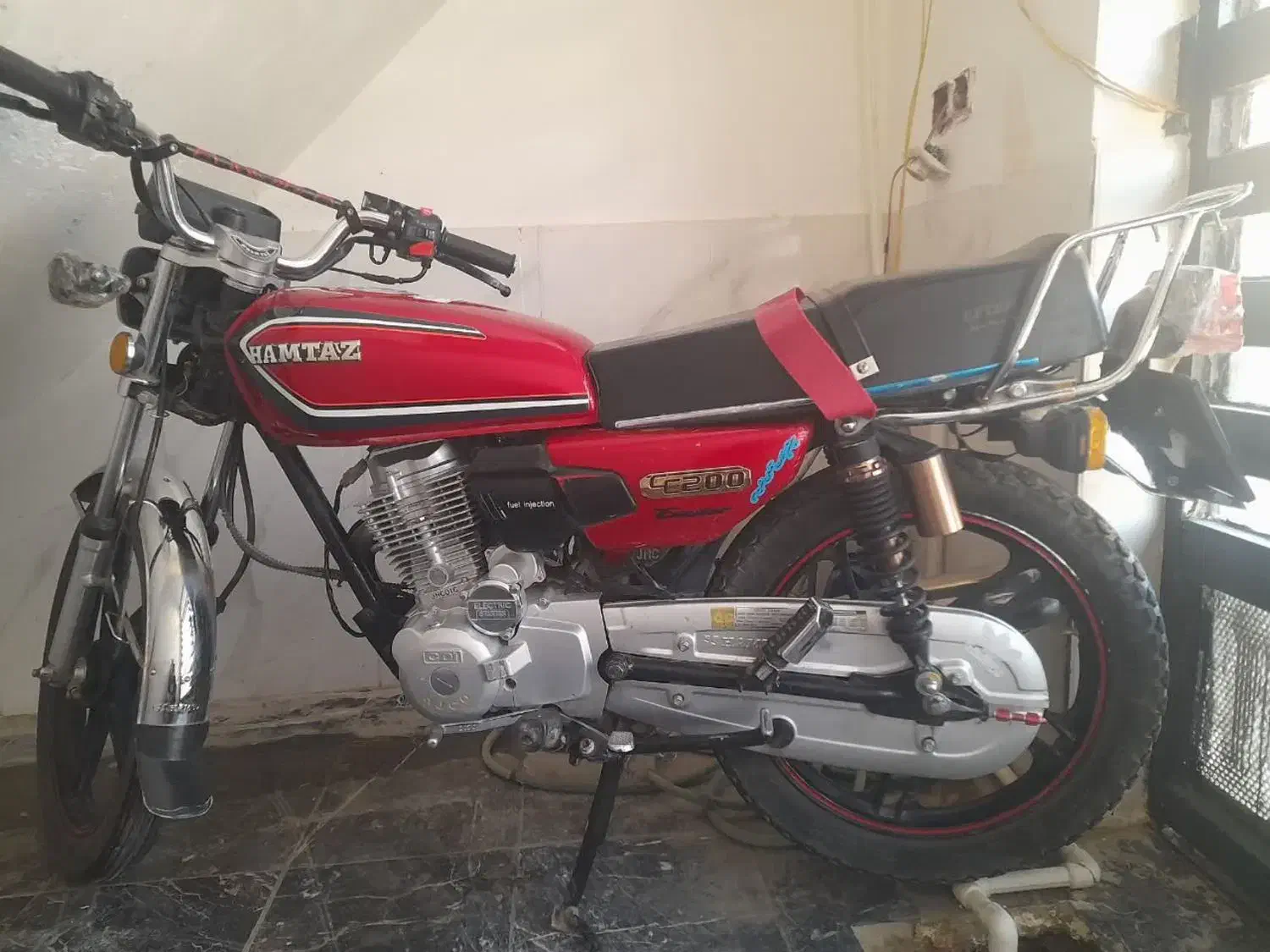 دو عدد موتور همتاز مدل1403 و موتور هندا مدل 84|موتورسیکلت|ملایر, |دیوار