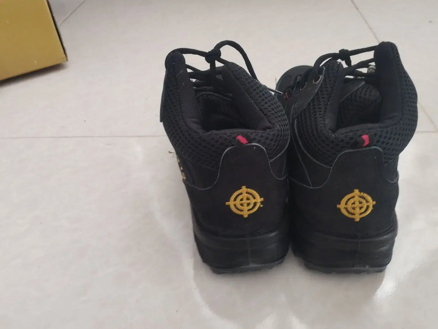 کفش ساقدار کوهنوردی|کیف، کفش، کمربند|سبزوار, غرب نیروگاه|دیوار