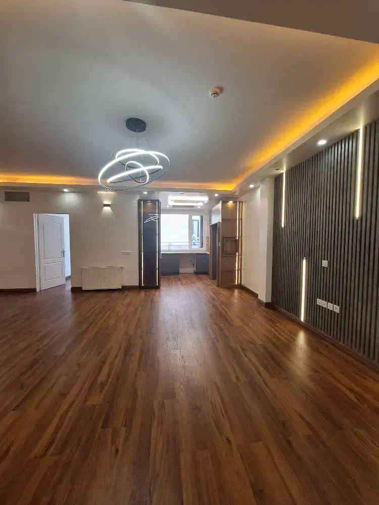 ۱۰۵ متر سه خواب شیک و خوش نقشه فول امکانات