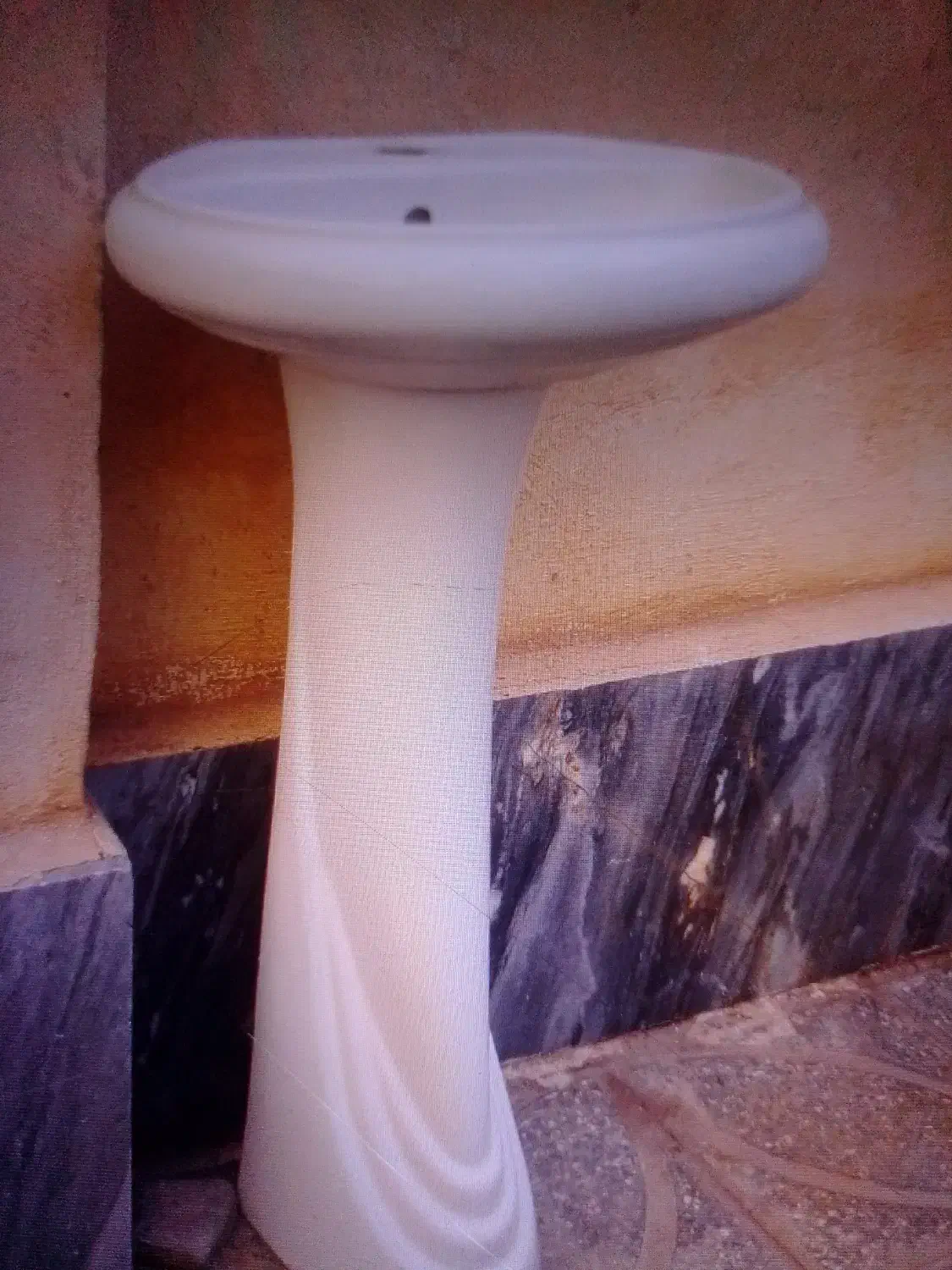 روشویی سالم۵۰۰تومن|لوازم سرویس بهداشتی|ساوه, |دیوار