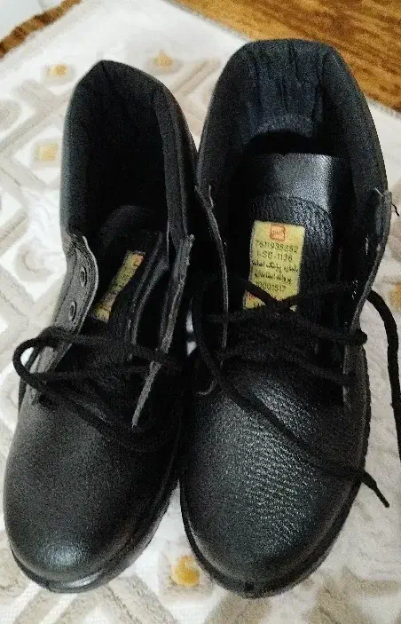 کفش کارنو فقط سایز40موجوده|کیف، کفش، کمربند|شیروان (خراسان), |دیوار