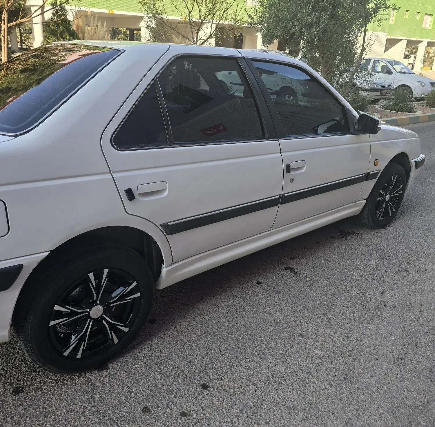 پژو پارس سال 96|خودرو سواری و وانت|نجف‌آباد, باغ ملی|دیوار