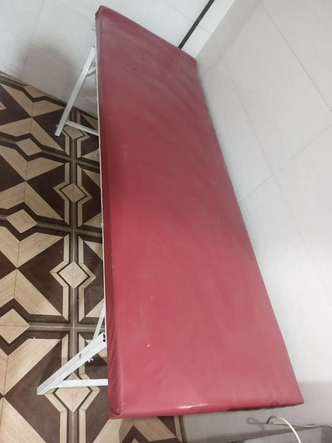 تخت اپیلاسیون تاشو|آرایشی، بهداشتی، درمانی|خرم‌آباد, |دیوار