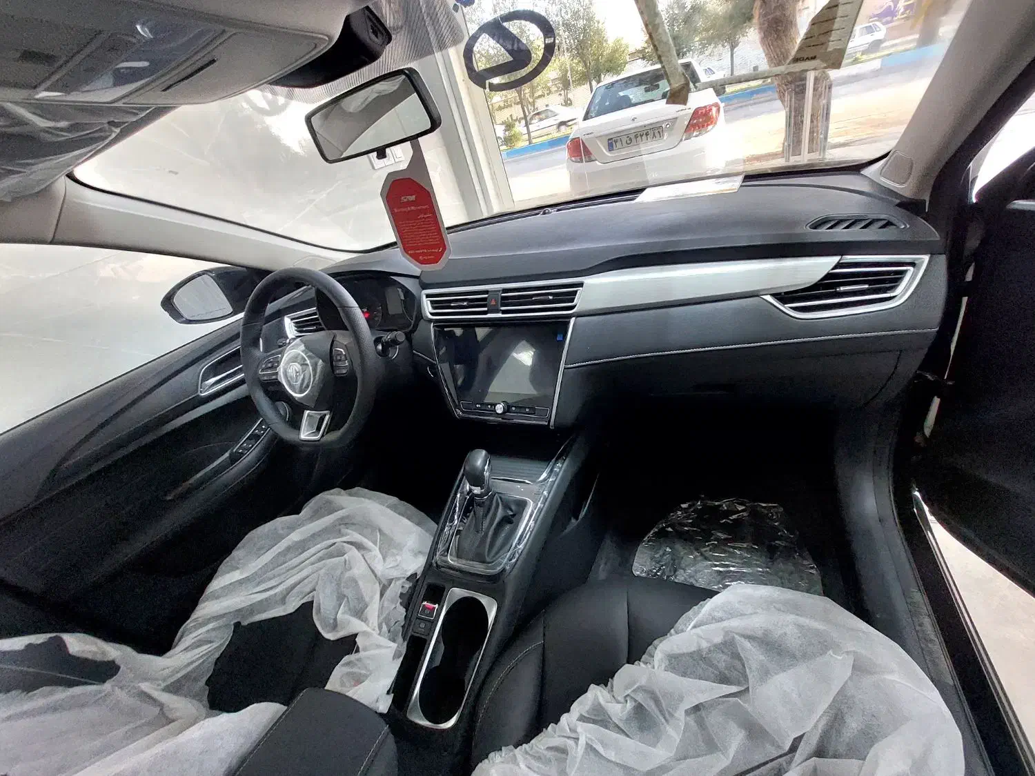 MG5|خودرو سواری و وانت|بروجن, |دیوار