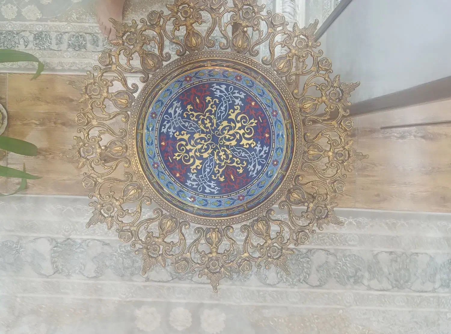 میوه خوری پایه دار فلزی|ظروف سرو و پذیرایی|فولادشهر, B6|دیوار