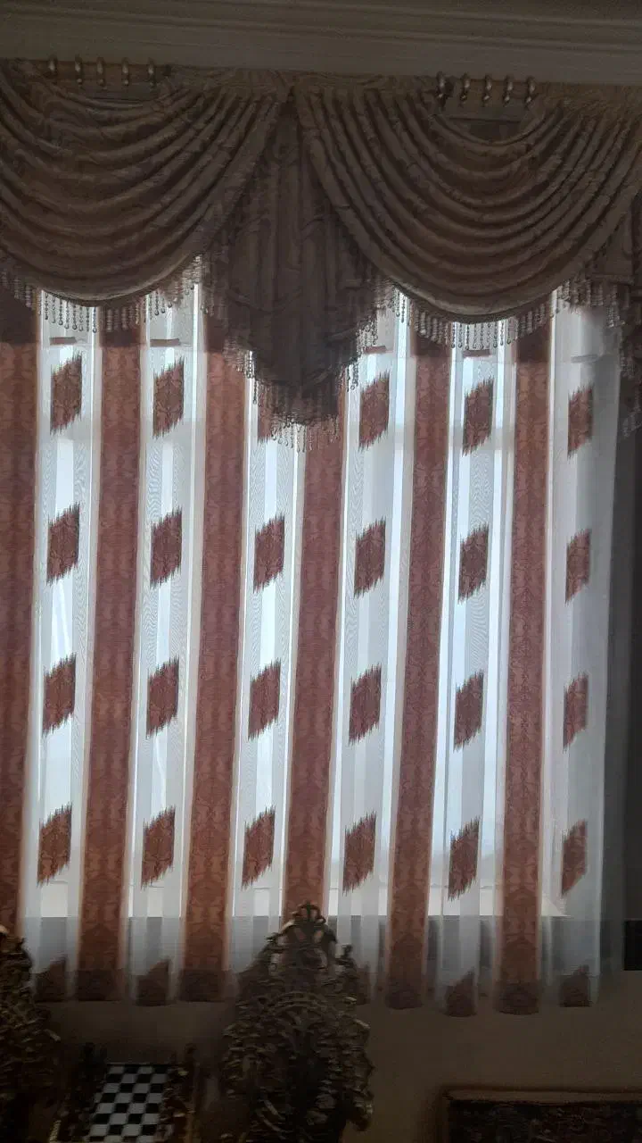 پرده پذیرایی و اتاق ست|پرده، رانر، رومیزی|صحنه, |دیوار