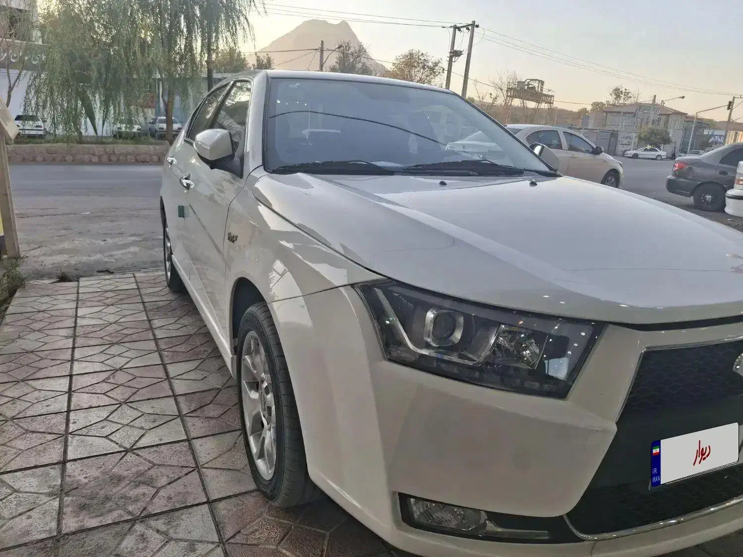 دنا پلاس توربو 6 دنده سانروف دار|خودرو سواری و وانت|شهرکرد, |دیوار