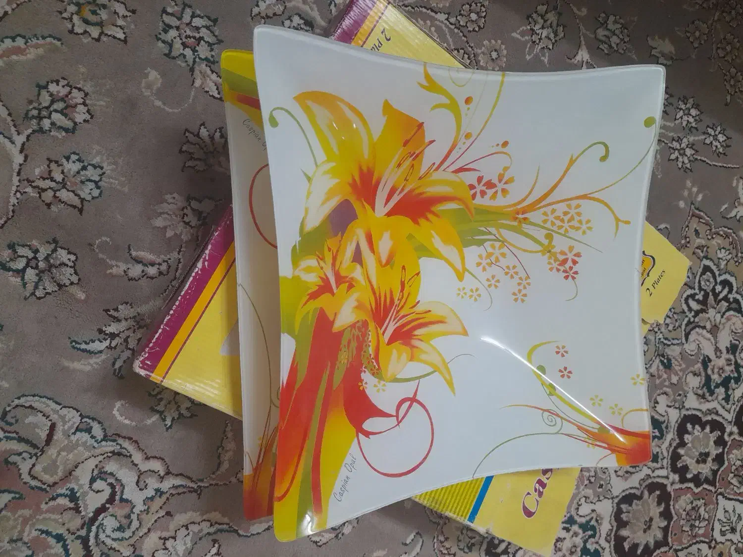 چینی فقط ۱۵۰تومان|ظروف سرو و پذیرایی|مشهد, رده|دیوار