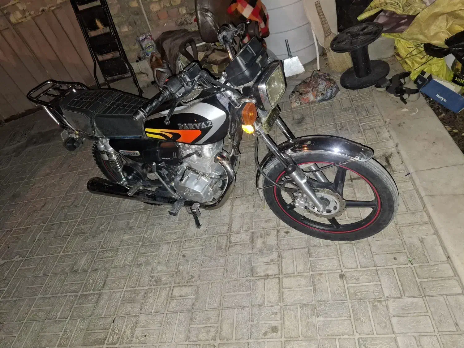 هوندا ۲۰۰ پرواز|موتورسیکلت|اصفهان, ناصرخسرو|دیوار