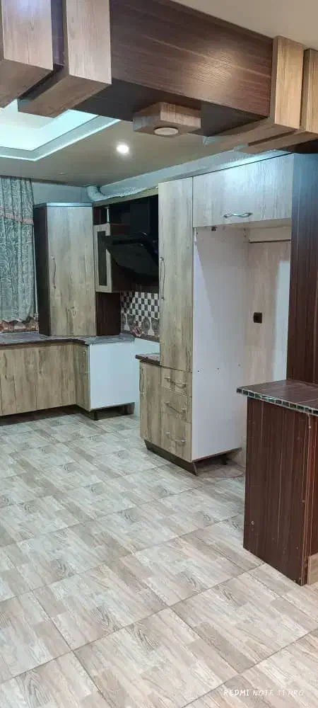 آپارتمان شیک و حیاط دار