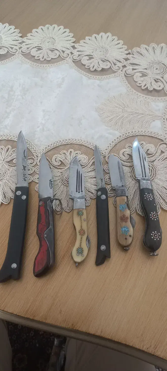 چاقوهای علی جعفر و بابا مختار جنگی|کلکسیون اشیاء عتیقه|خوی, |دیوار