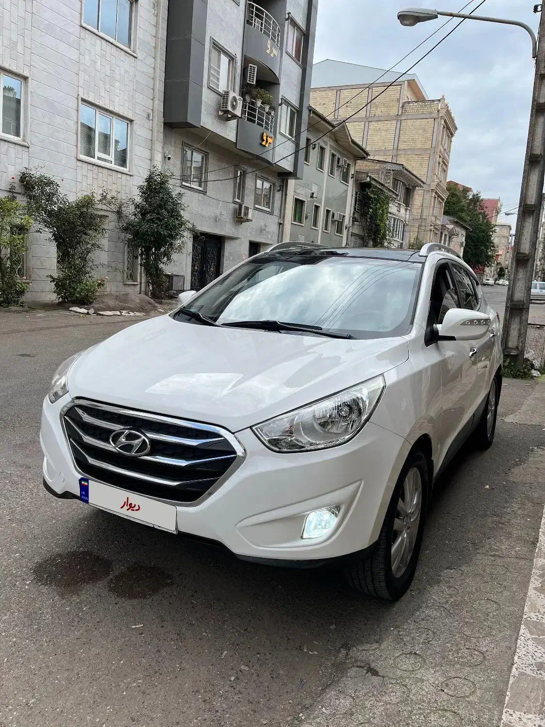 ماشین توسان|خودرو سواری و وانت|رشت, سعدی (تختی)|دیوار