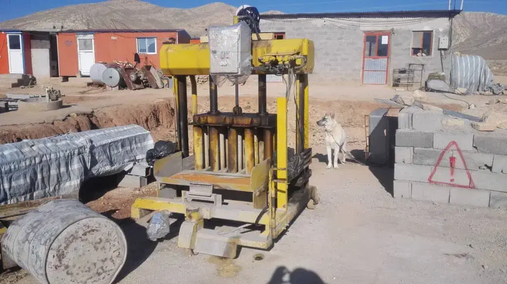 دستگاه بلوک زن و همزن و جدول زن  در حد نو|ماشین‌آلات صنعتی|رشت, نامجو|دیوار