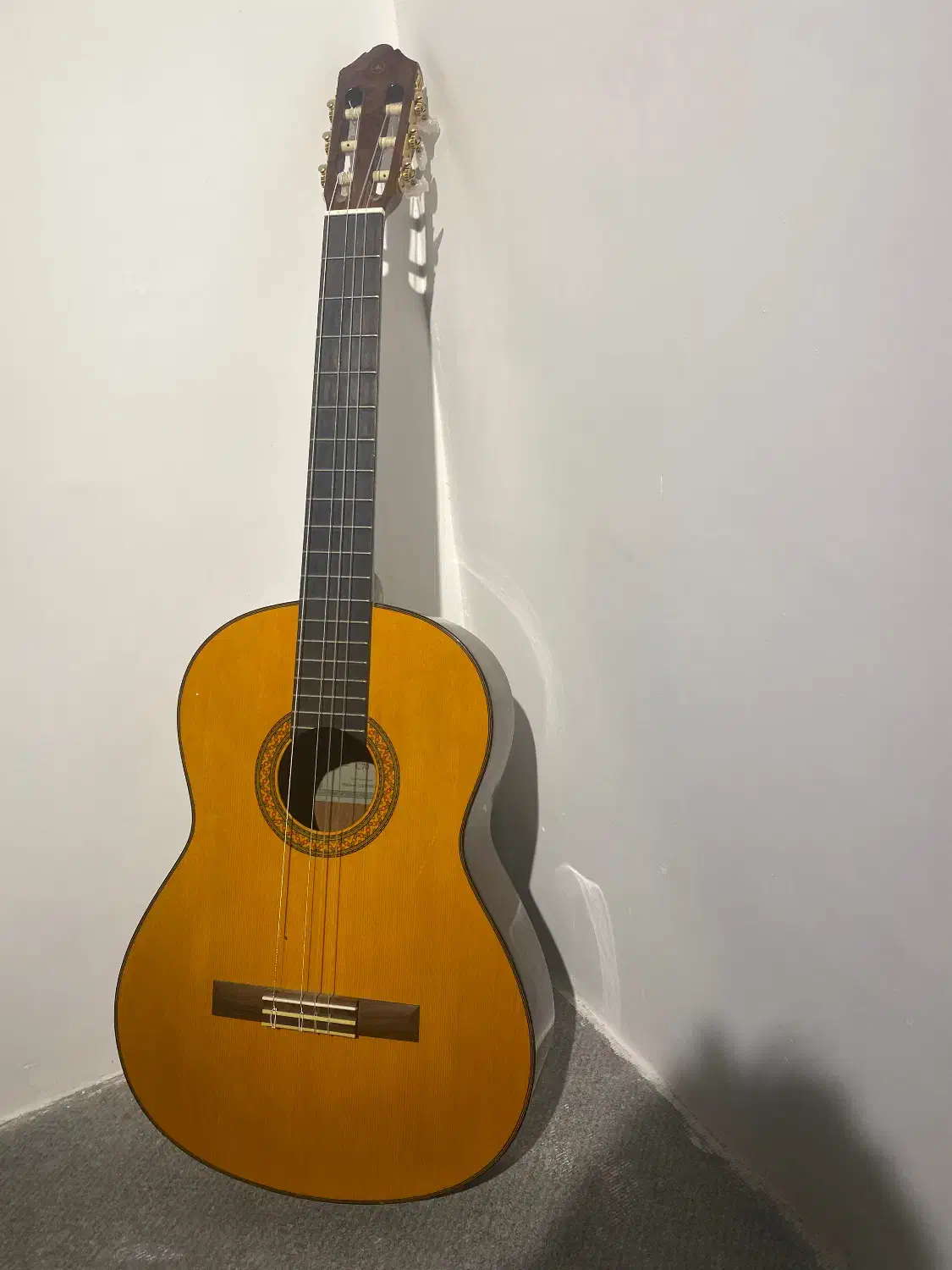 گیتار یاماها c70 همراه با لوازم جانبی|گیتار، بیس، امپلیفایر|امیرکلا, |دیوار