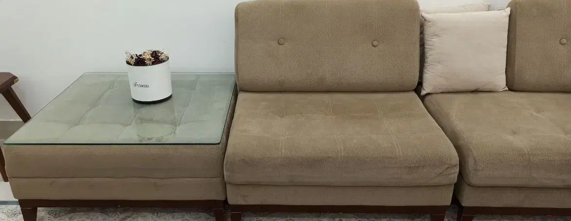 مبل راحتی ۷ نفره به همراه جلو مبلی و دو عدد عسلی|مبلمان خانگی و میز عسلی|ساوه, |دیوار